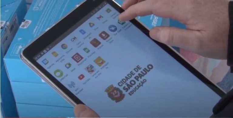 Prefeitura De SP Conclui Entrega De 100 Mil Tablets A Estudantes