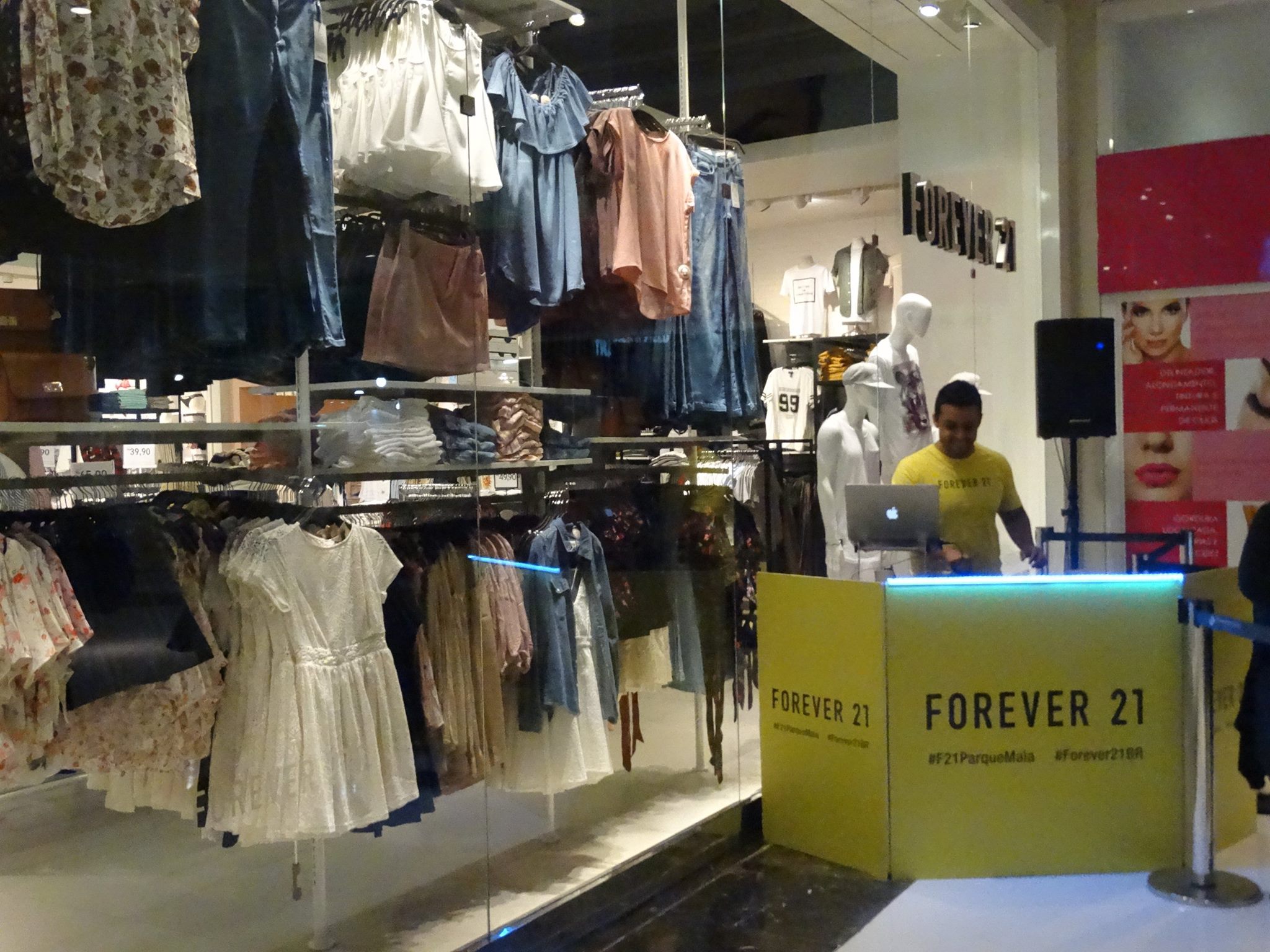Após 8 anos, a marca americana Forever 21 encerra atividades no