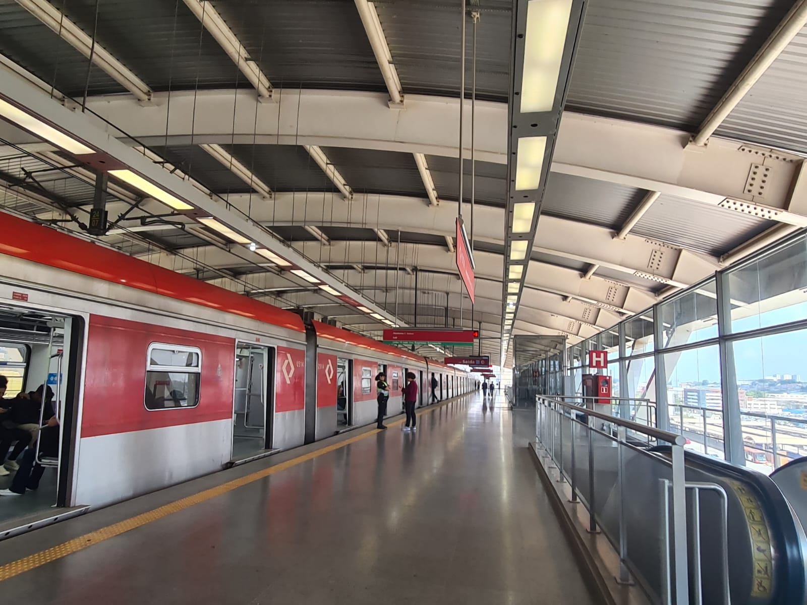 Plataforma na estação Luz já é reformada para receber o Expresso Aeroporto  - Metrô CPTM